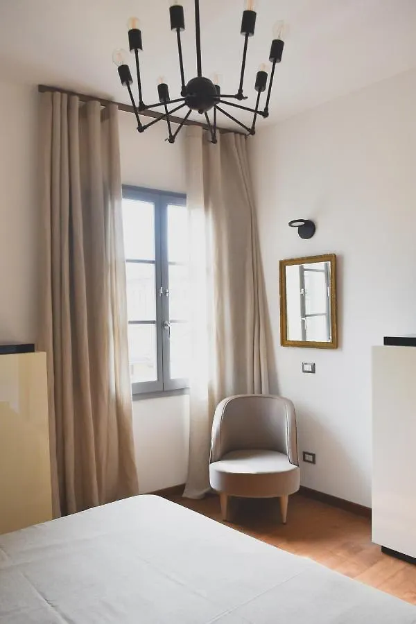 Del Giglio'S Luxury Apartment In Piazza Della Signoria Firenze